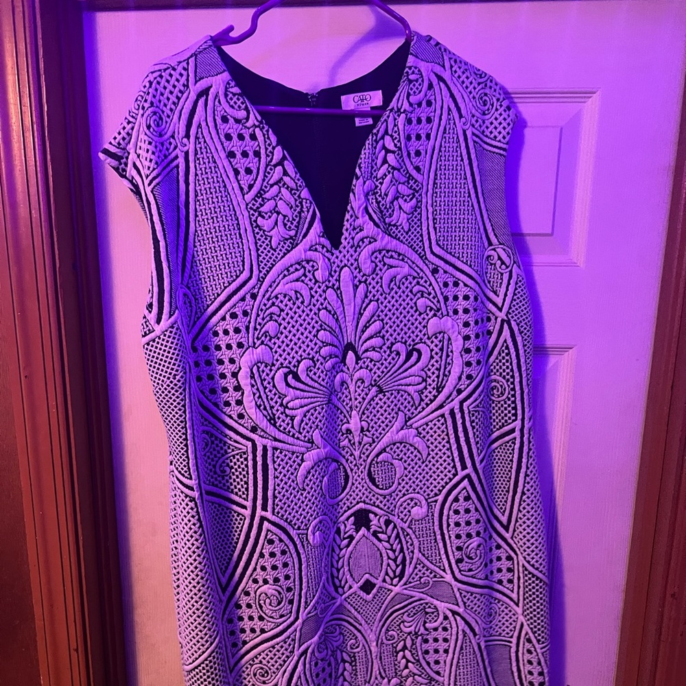 I’m selling a very well designed dress